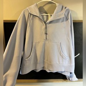XL-XXL Lululemon scuba. Brand new. Worn Once.